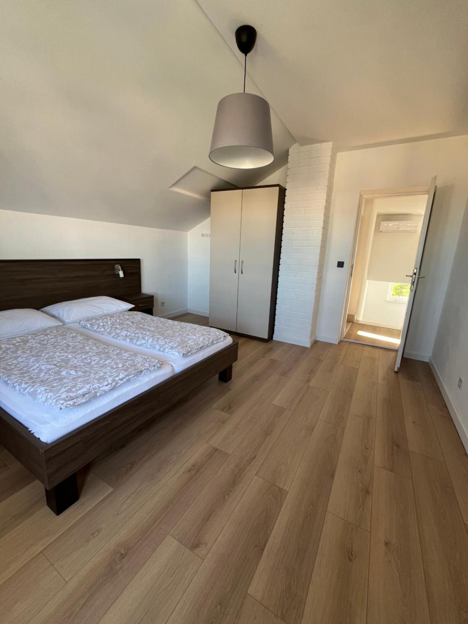 Apartments And Rooms Bozena Водице Экстерьер фото